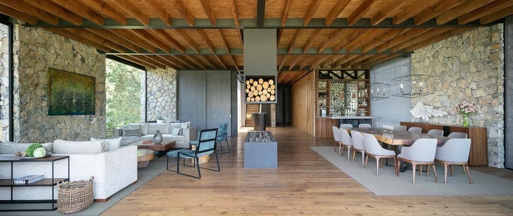 Saturday House 1